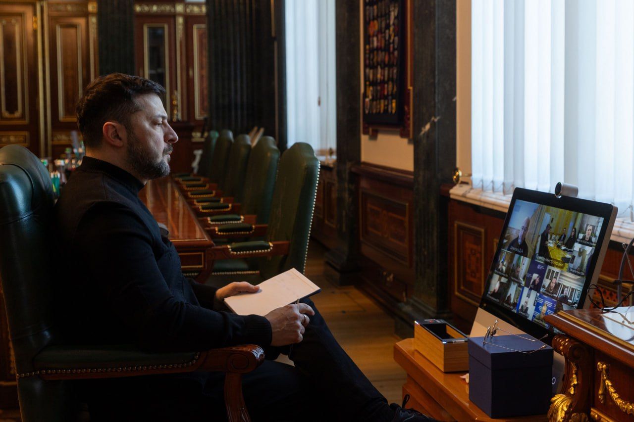 Зеленський: команда скоригує роботу після атаки рф